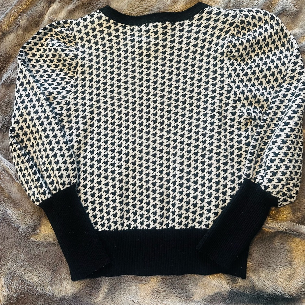 Philosophy Monochrome Houndstooth Knit Top - Picture 6 of 8